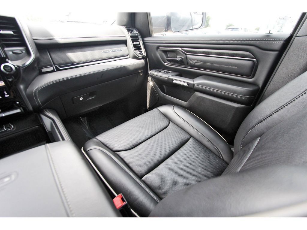 Used 2024 RAM 1500 Limited AWD/4WD image 8