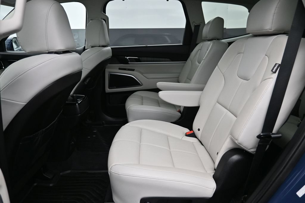 Used 2023 Kia Telluride SX FWD image 12