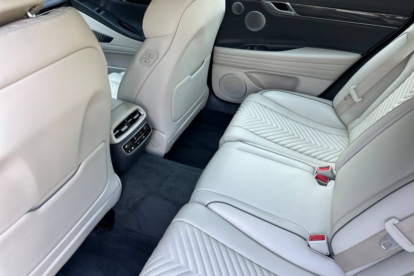 Used 2024 Genesis G80 3.5T Sport AWD/4WD image 15