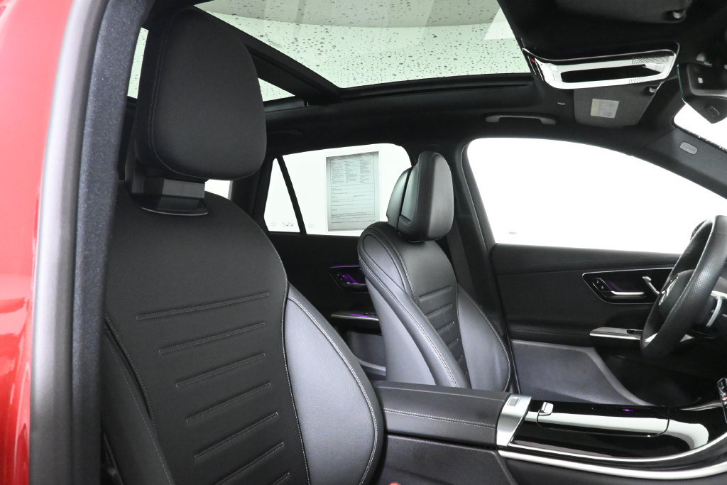 Certified 2026 Mercedes-Benz GLC 300 4MATIC image 31