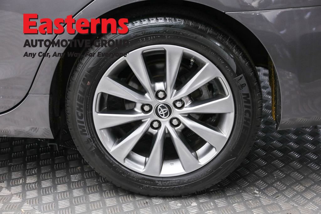 Used 2016 Toyota Camry XLE FWD image 8