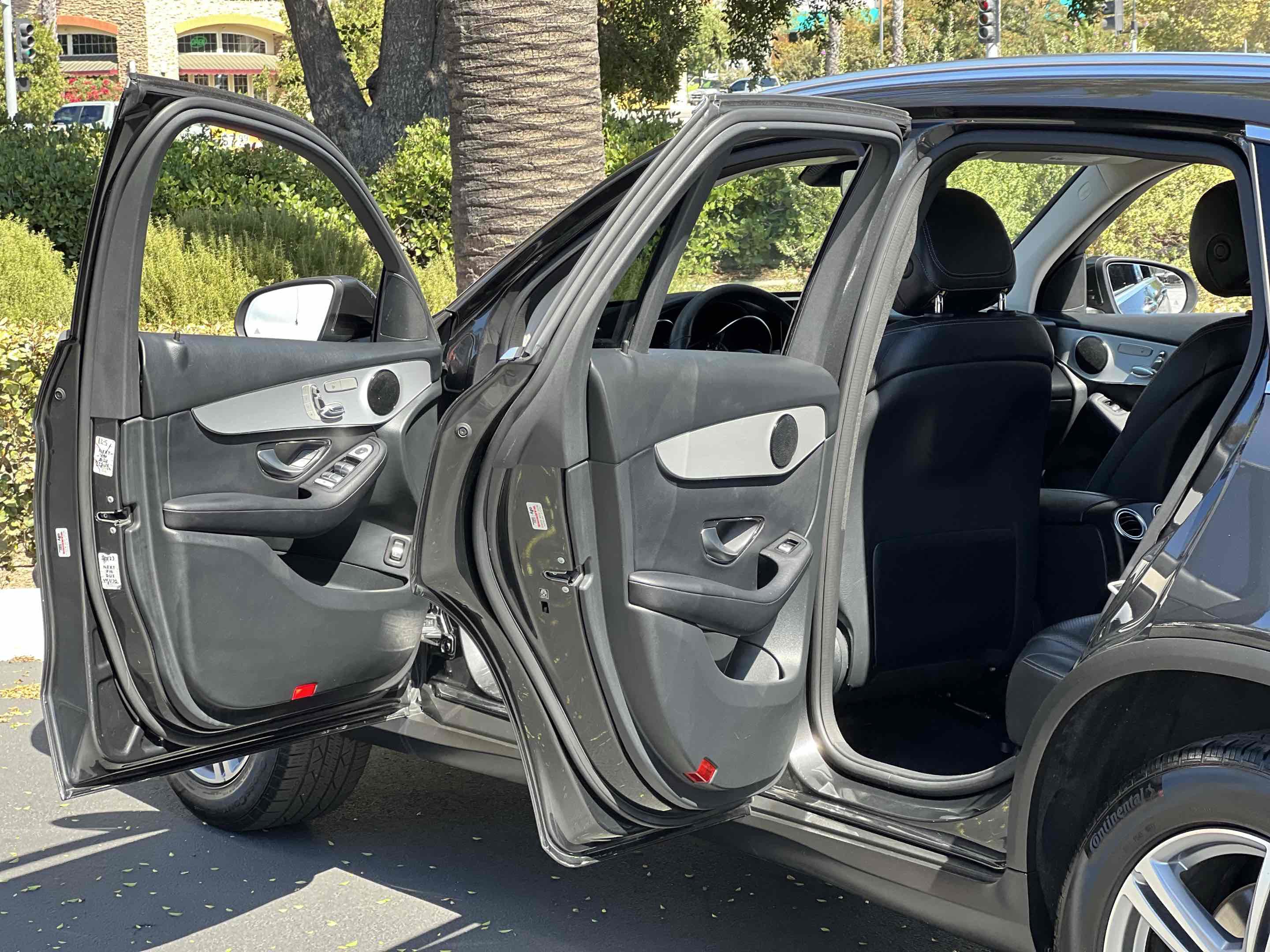 Used 2022 Mercedes-Benz GLC 300 image 36