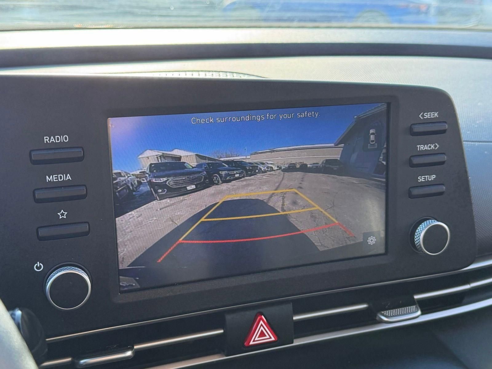 Used 2022 Hyundai Elantra SEL image 26