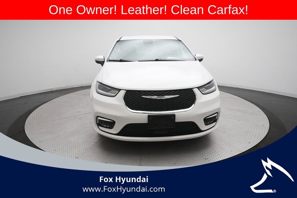 Used 2023 Chrysler Pacifica Touring-L FWD image 10