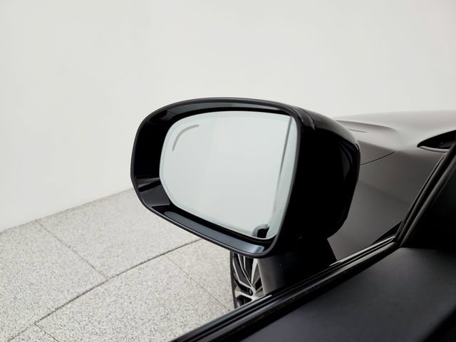 Certified 2024 Volvo XC60 B5 Plus w/ Protection Package Premier AWD/4WD image 23