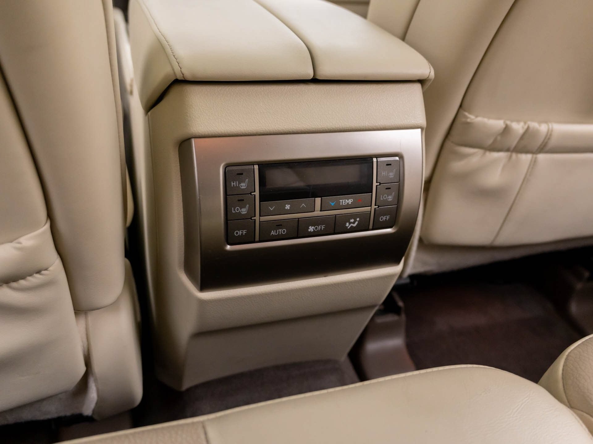 Used 2019 Lexus GX 460 Premium w/ Premium Package AWD/4WD image 21