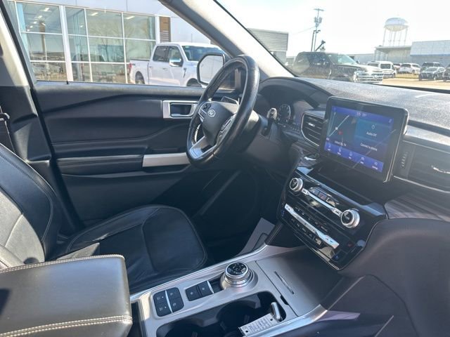 Used 2021 Ford Explorer Limited w/ Equipment Group 301A image 9