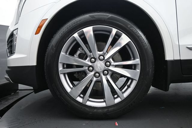 Used 2024 Cadillac XT5 Premium Luxury w/ LPO, Floor Liner Package AWD/4WD image 33