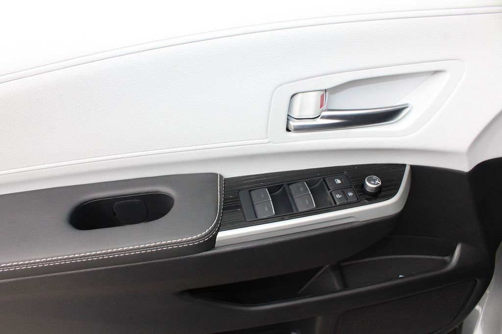 New 2026 Toyota Sienna XSE image 20