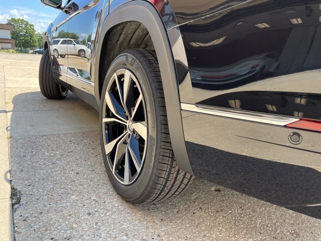 New 2026 Volkswagen Atlas SEL Premium R-Line image 16