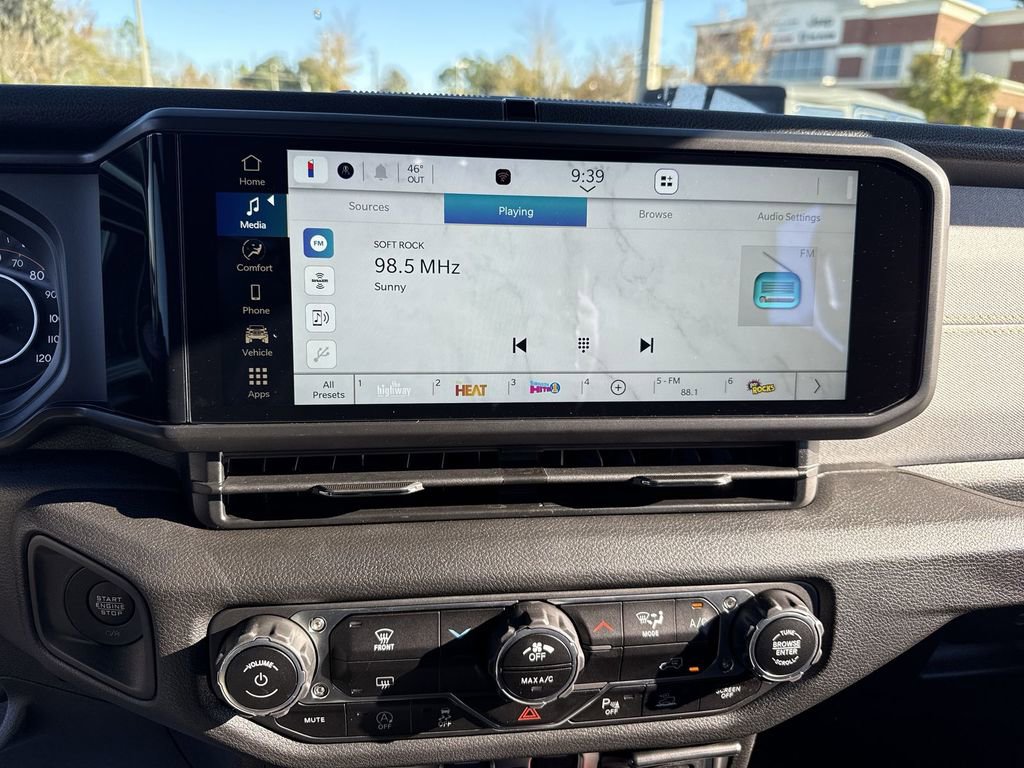 New 2026 Jeep Gladiator Sport image 21