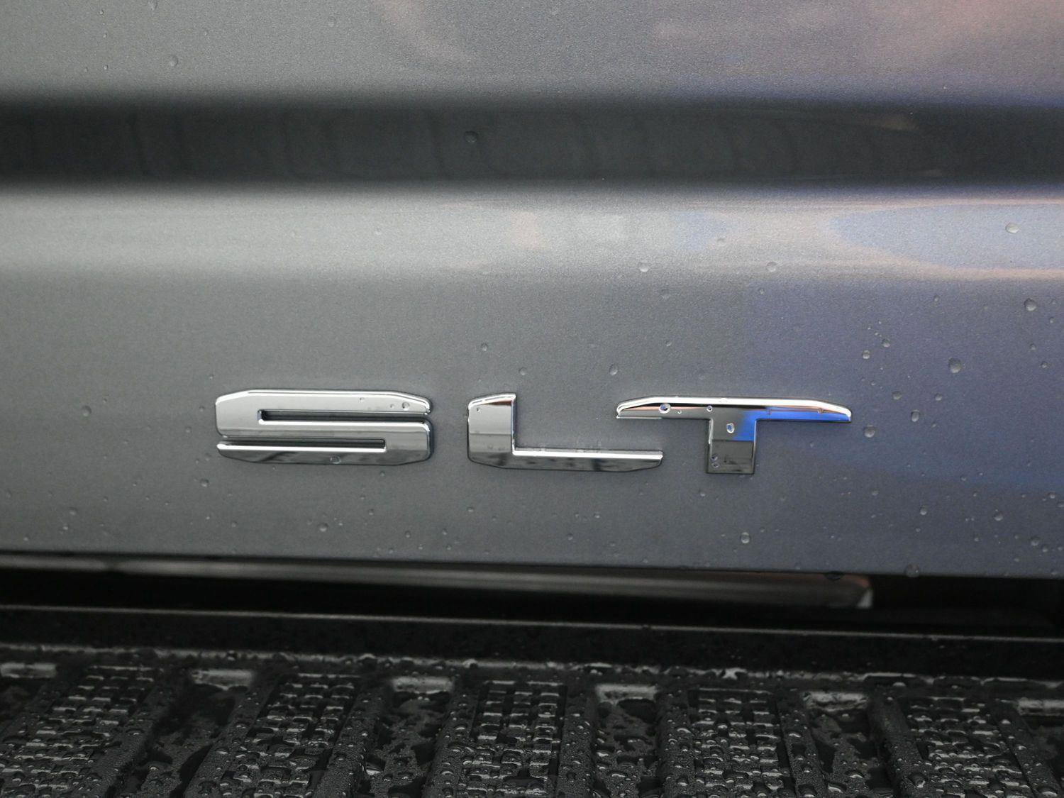 New 2026 GMC Sierra 2500 SLT w/ SLT Premium Package image 18