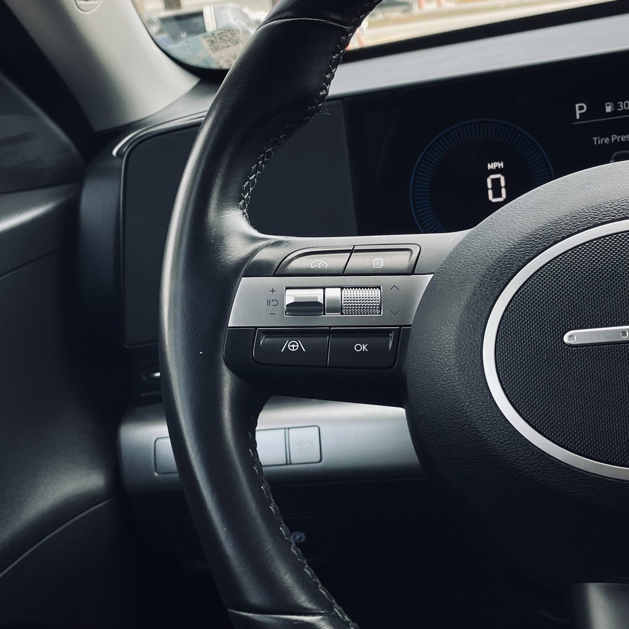 Used 2025 Hyundai Kona SEL image 13