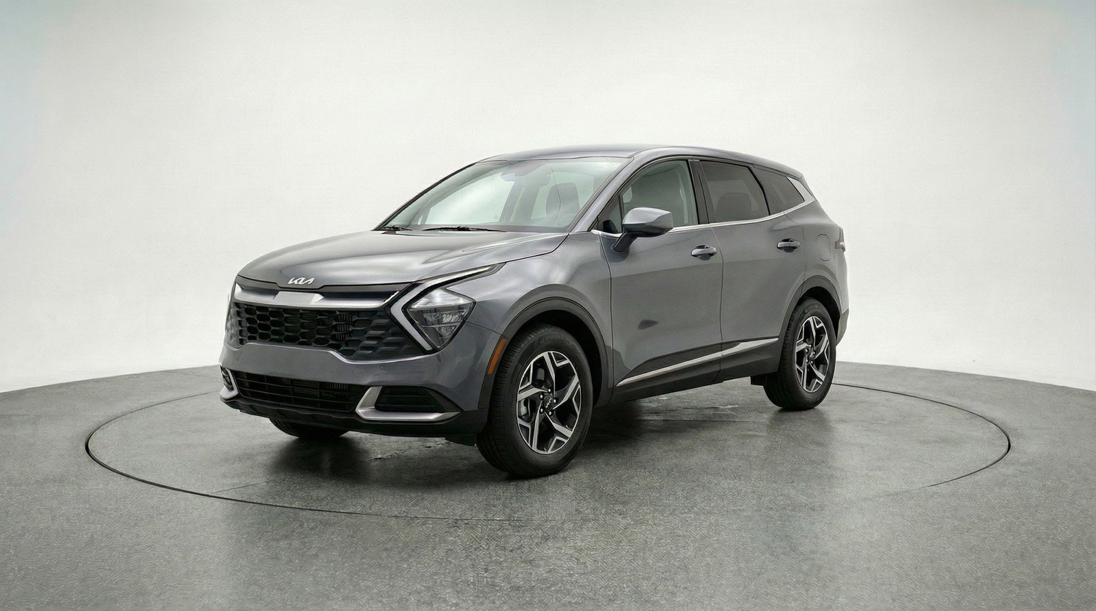 Used 2025 Kia Sportage LX image 3