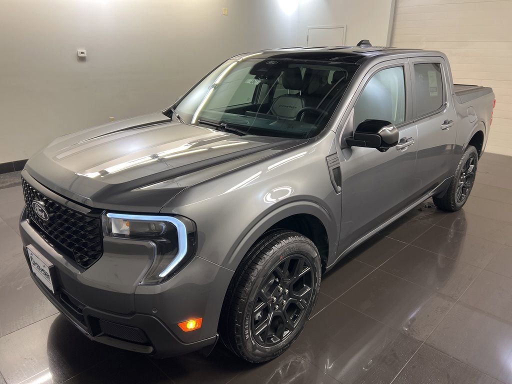 New 2026 Ford Maverick Lariat w/ Black Appearance Package image 3