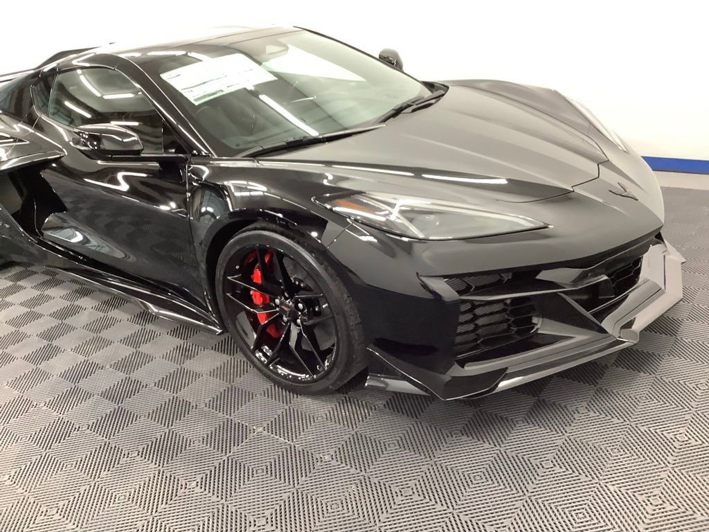 New 2026 Chevrolet Corvette Z06 w/ Z07 Performance Package image 17
