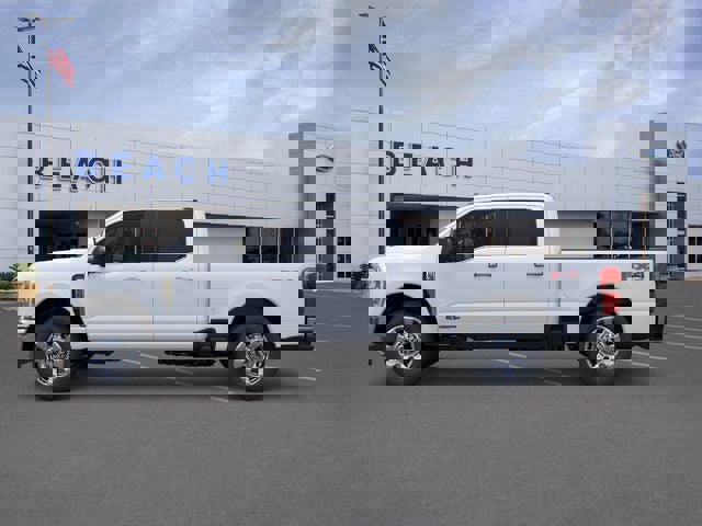 New 2026 Ford F350 4x4 Crew Cab Super Duty image 4