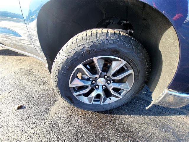 Used 2023 Chevrolet Silverado 1500 LT image 3