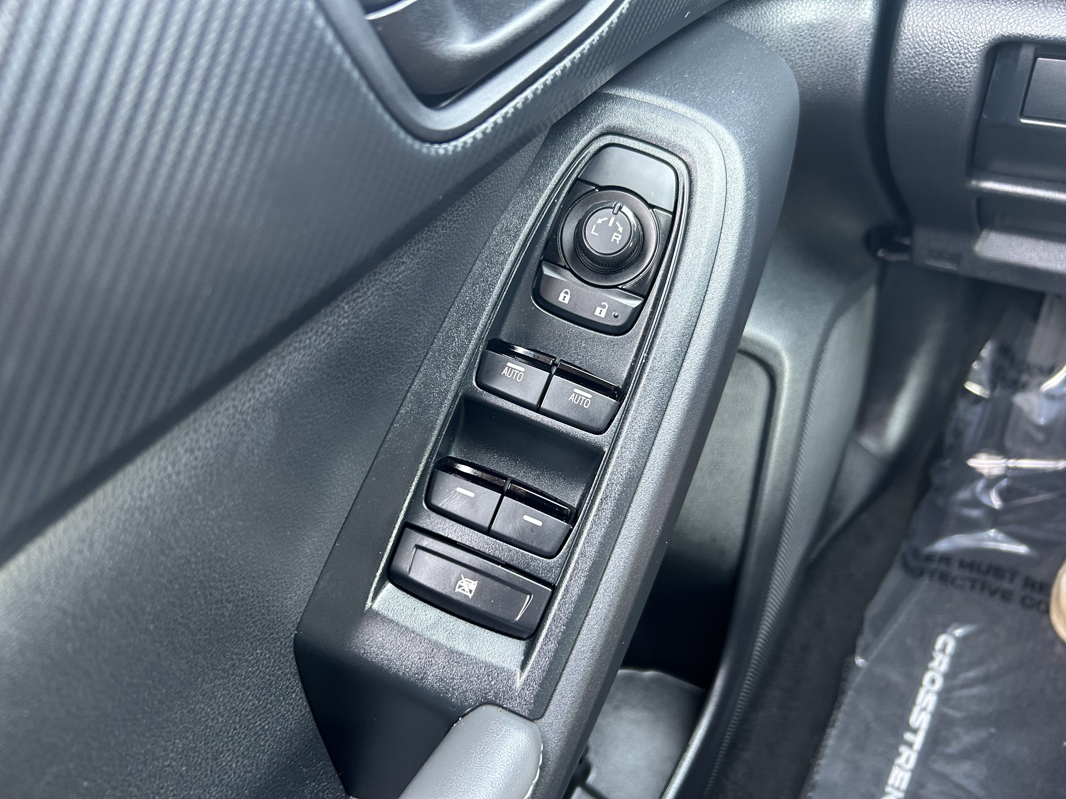 Certified 2025 Subaru Crosstrek 2.0i Premium image 19