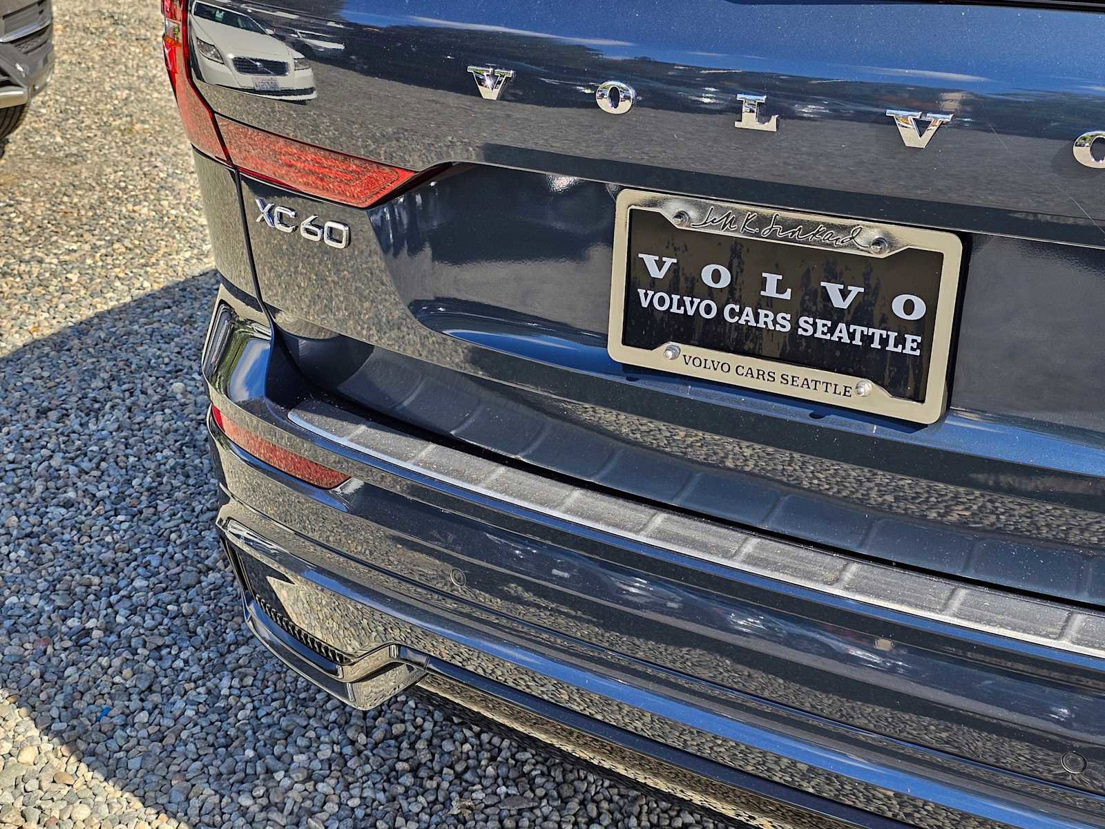 New 2026 Volvo XC60 T8 Ultra w/ Protection Package Premier image 14