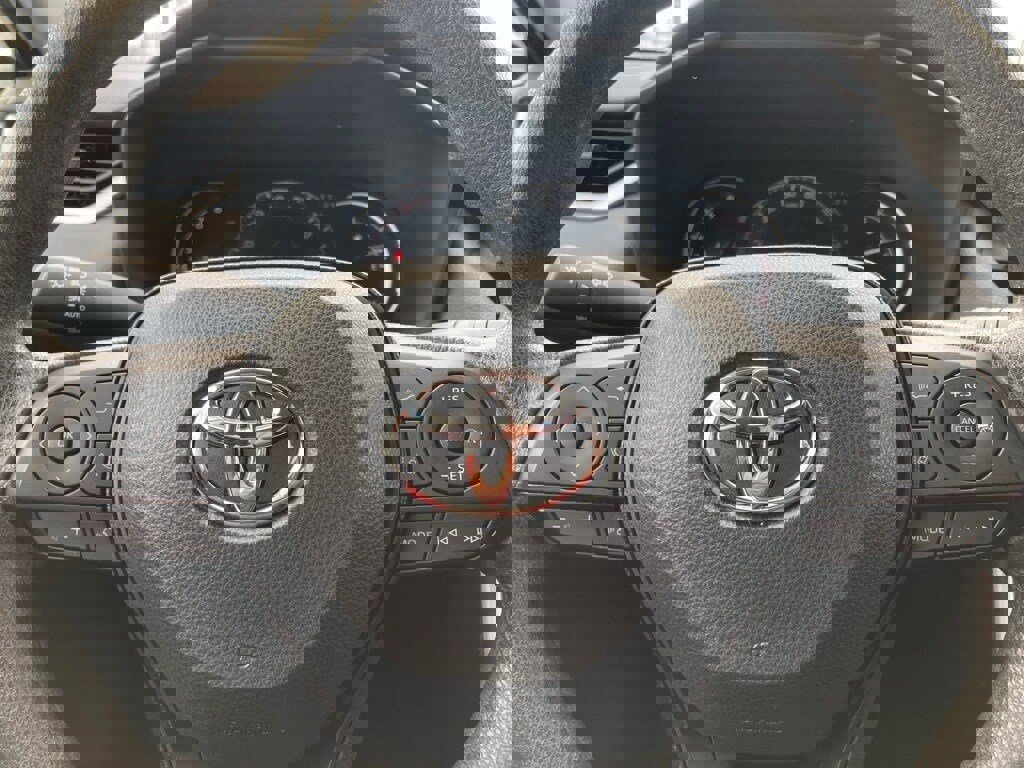 Certified 2025 Toyota RAV4 XLE image 19