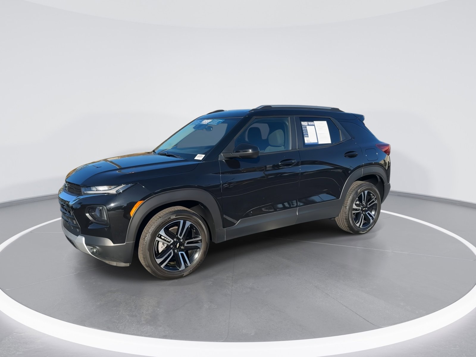 Certified 2023 Chevrolet TrailBlazer LT w/ Convenience Package image 5