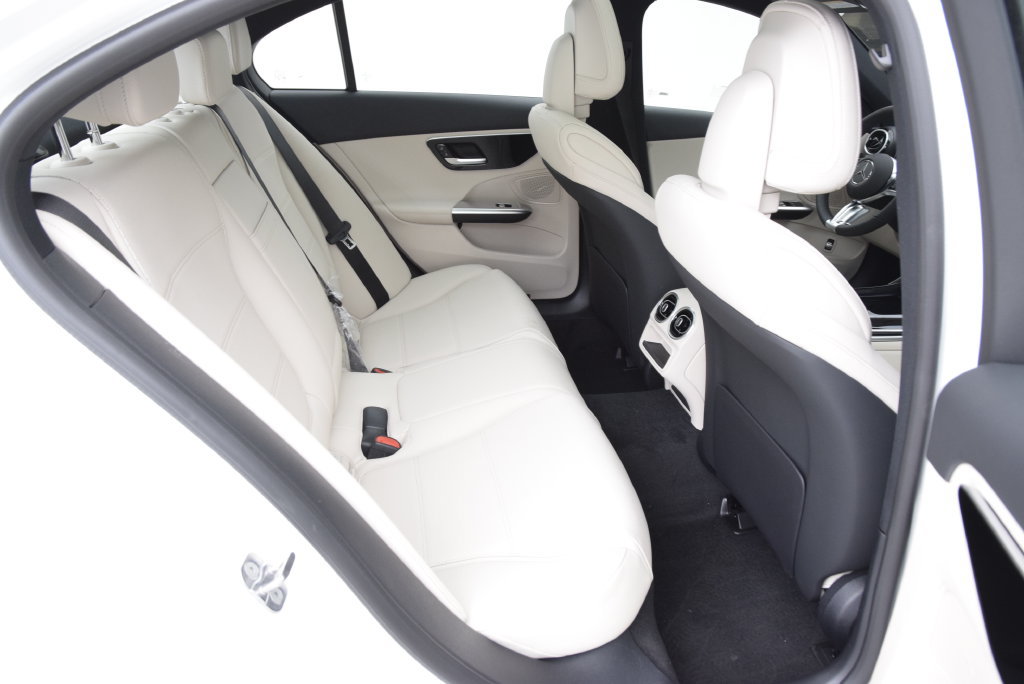New 2026 Mercedes-Benz C 300 4MATIC Sedan image 19