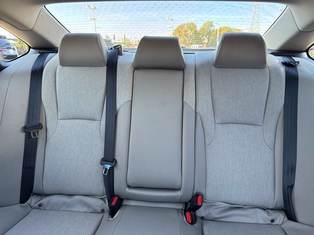 Certified 2025 Honda Accord SE image 9