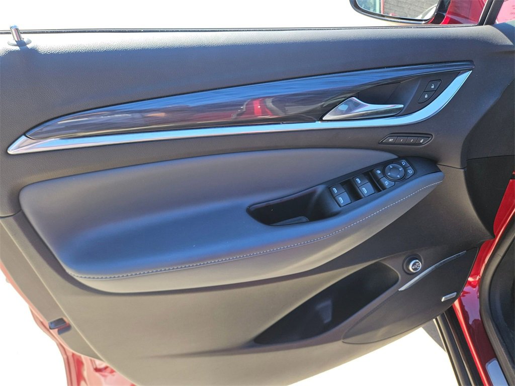 Used 2024 Buick Enclave Premium image 11