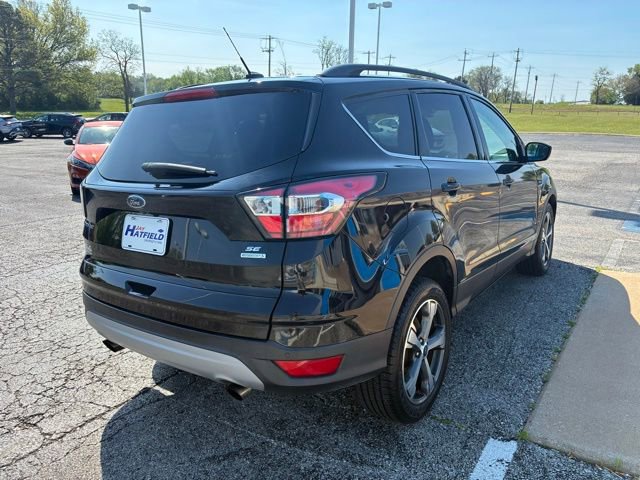 Used 2017 Ford Escape SE w/ Equipment Group 201A image 6