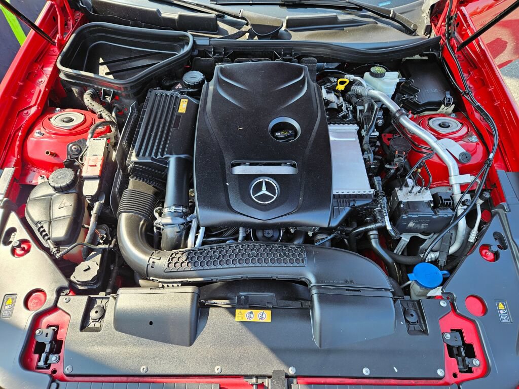 Used 2016 Mercedes-Benz SLK 300 w/ Premium 2 Package image 15