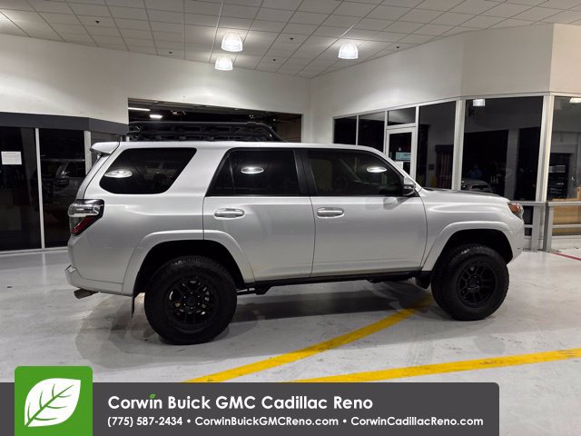 Used 2018 Toyota 4Runner SR5 Premium AWD/4WD image 9