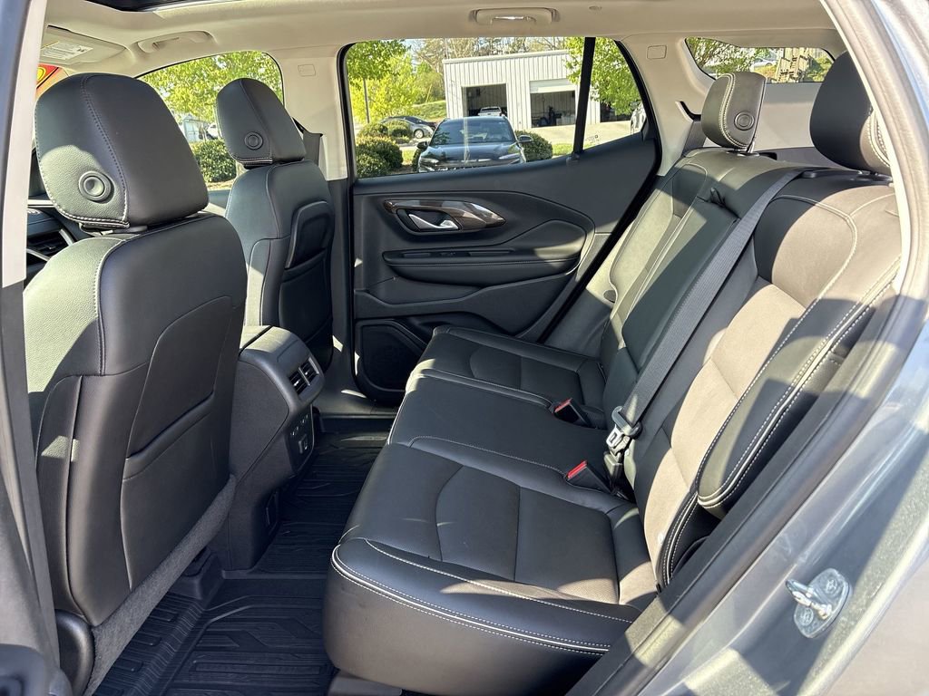 Used 2020 GMC Terrain Denali w/ Denali Premium Package AWD/4WD image 28