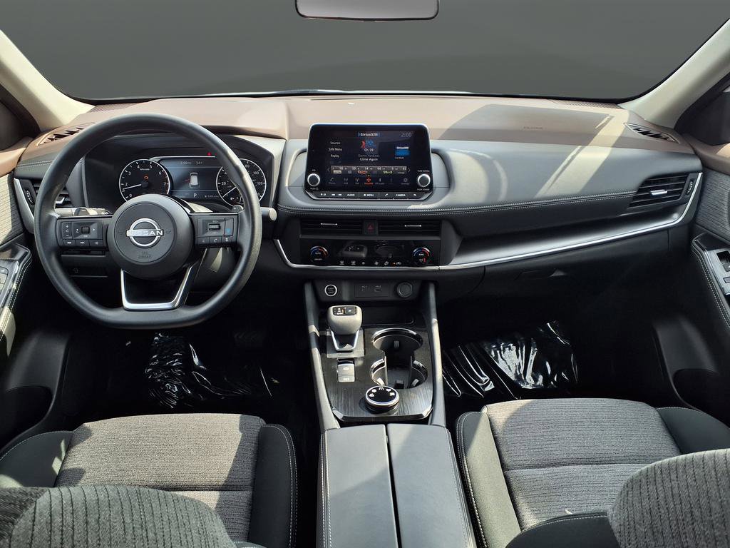 Used 2023 Nissan Rogue SV image 40