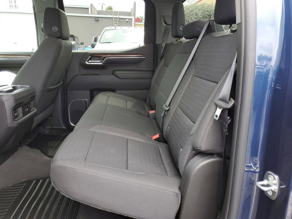 Used 2022 Chevrolet Silverado 1500 LT Trail Boss image 10