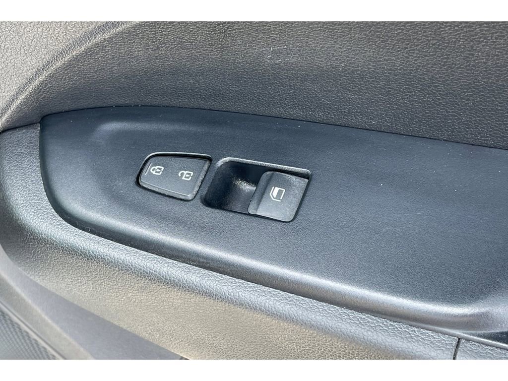 Used 2021 Hyundai Venue SE image 22