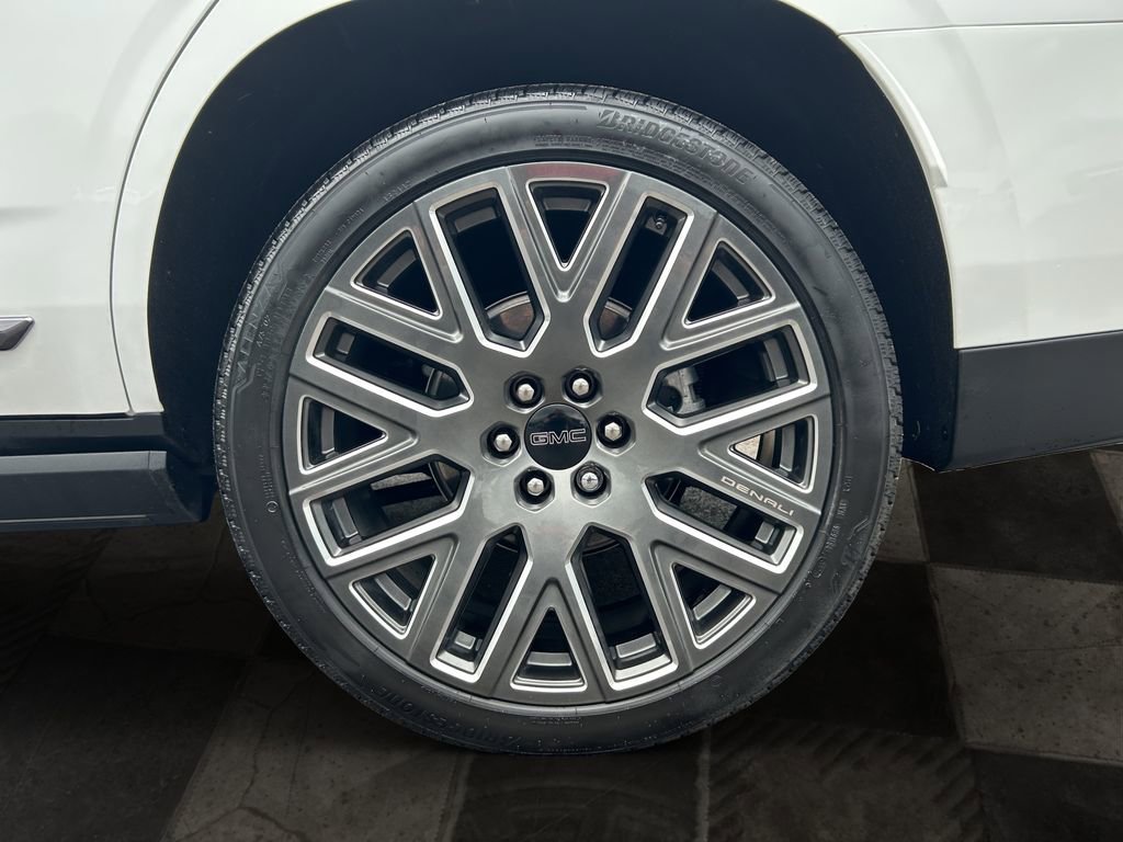 Used 2026 GMC Yukon Denali Ultimate AWD/4WD image 11