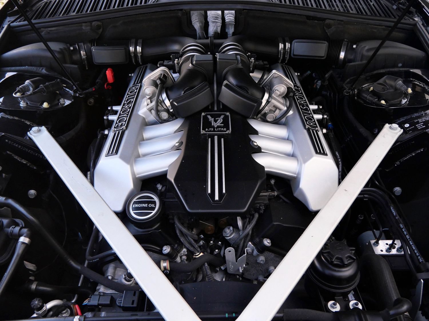 Used 2013 Rolls-Royce Phantom Drophead Coupe RWD image 26