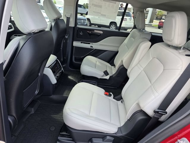 New 2026 Lincoln Aviator 2WD image 7