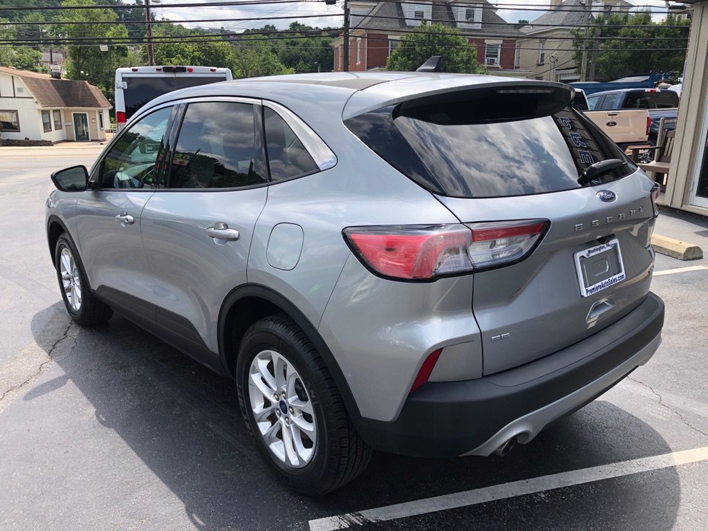 Used 2022 Ford Escape SE w/ Convenience Package AWD/4WD image 4