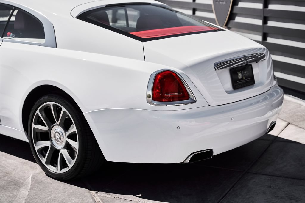 Used 2020 Rolls-Royce Wraith RWD image 10