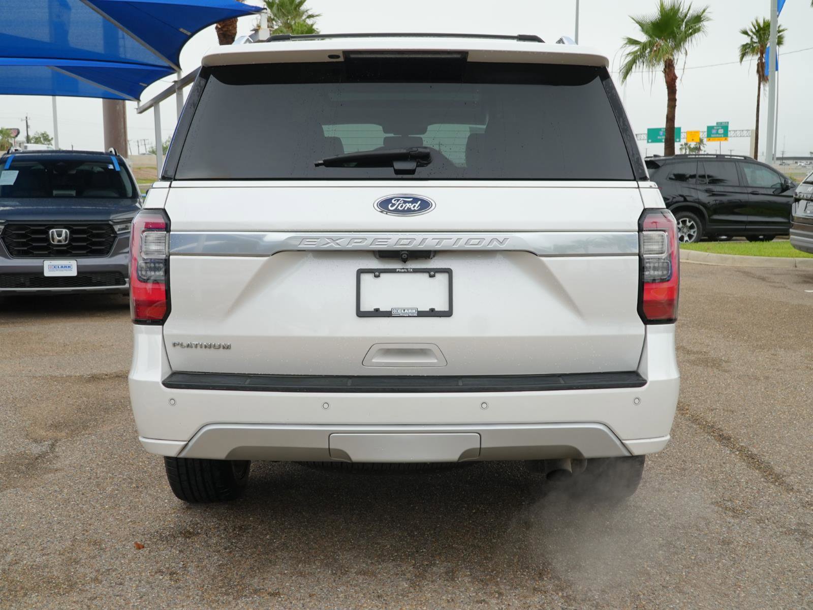 Used 2018 Ford Expedition Platinum image 5