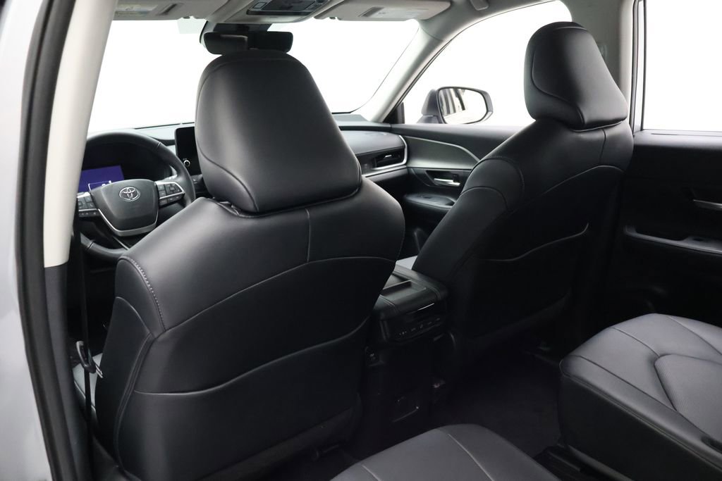Certified 2025 Toyota Grand Highlander AWD image 20