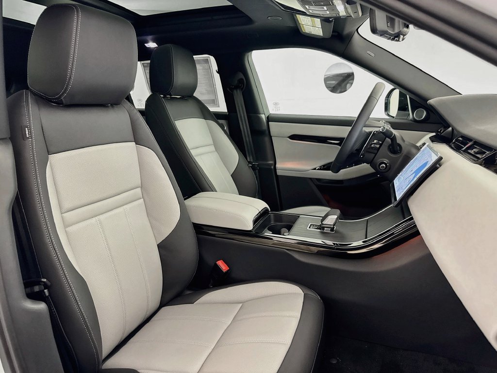 New 2026 Land Rover Range Rover Evoque Hoxton AWD/4WD image 29