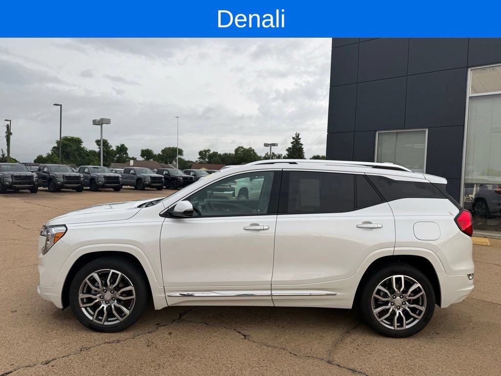 Used 2023 GMC Terrain Denali w/ LPO, Floor Liner Package AWD/4WD image 2