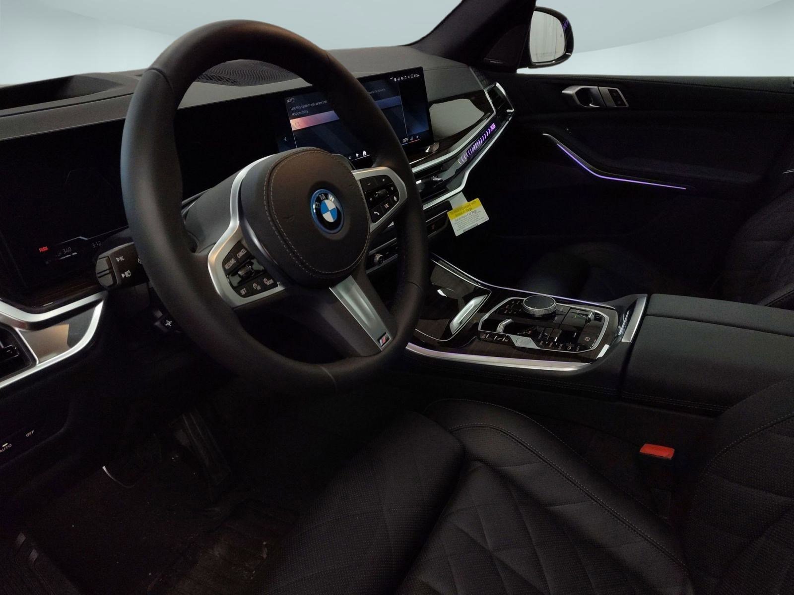 New 2026 BMW X5 xDrive50e w/ M Sport Package image 4