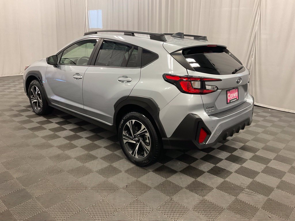 Used 2024 Subaru Crosstrek 2.0i Premium AWD/4WD image 8