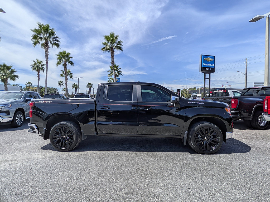 Used 2023 Chevrolet Silverado 1500 LT AWD/4WD image 2