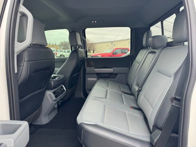 Used 2023 Ford F150 Lariat w/ Trailer Tow Package image 31