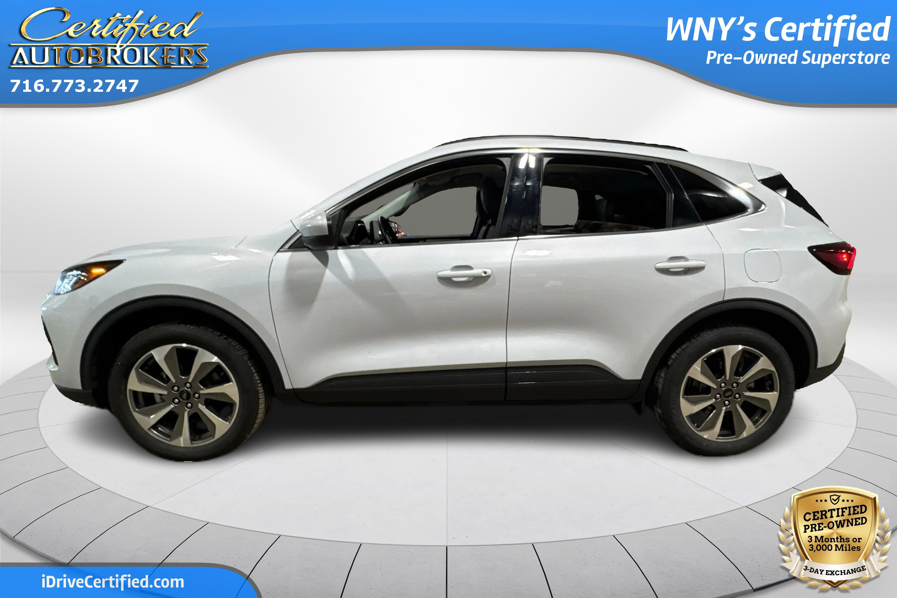 Used 2025 Ford Escape Platinum AWD/4WD image 9